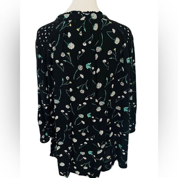 TORRID Crinkle Gauze Button-Front Floral Top size 00/ M-L/10 - Picture 9 of 13